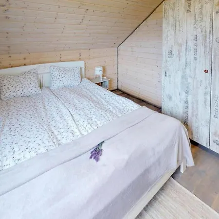 Feriehus In With Heated Swimming Pool *